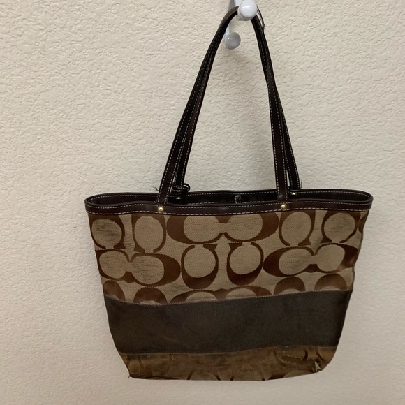 Brown Coach tote - Picture 1 of 6